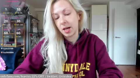 Snapshot of leavixx chatting on 03/01/26, 11:23 LeaVixx online show from 03/01/26, 11:23