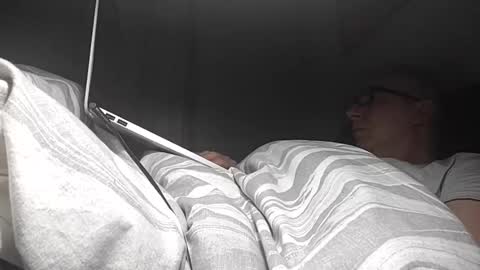 lechertachatte4444 online show from 01/01/25, 11:29