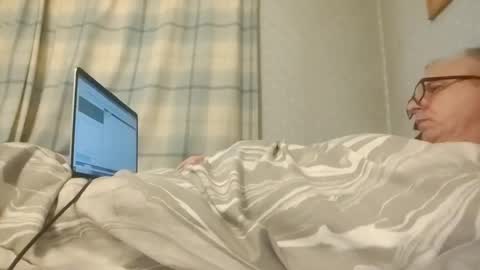 lechertachatte4444 online show from 01/26/25, 11:50