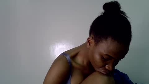 lee baby online show from 06/25/26, 07:24