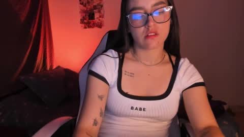 Snapshot of leejhonsonnn chatting on 01/18/25, 02:58 leejhonsonnn online show from 01/18/25, 02:58