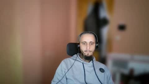 lefrenchiies online show from 01/12/26, 02:00