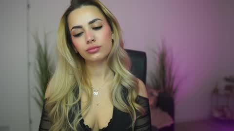 LegallyBlonde18 online show from 04/10/26, 12:54