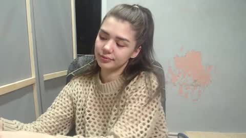 Liya online show from 11/25/25, 08:31