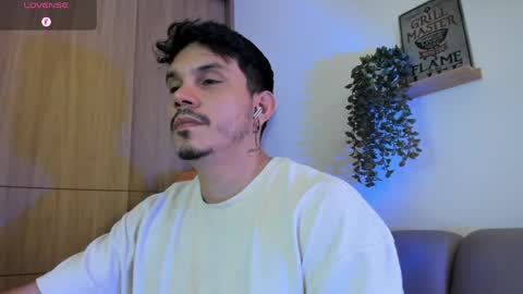 Alejandro online show from 05/01/26, 03:33