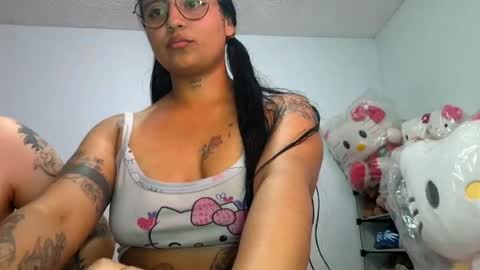 Snapshot of legscaramelxx chatting on 07/21/26, 01:08 legscaramelxx online show from 07/21/26, 01:08