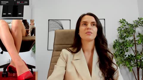 Elle  online show from 01/17/25, 11:06