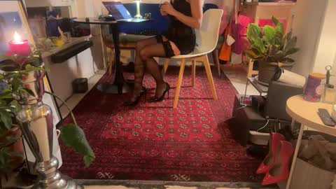 legsylegsinton online show from 10/31/25, 10:00