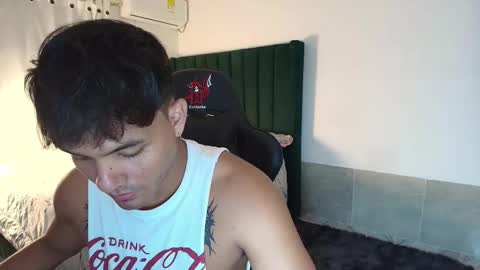  Lei  online show from 10/18/25, 01:08