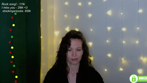 hey Im Leia and I love rock  online show from 04/12/26, 07:19