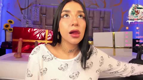 Leia online show from 12/23/24, 08:22