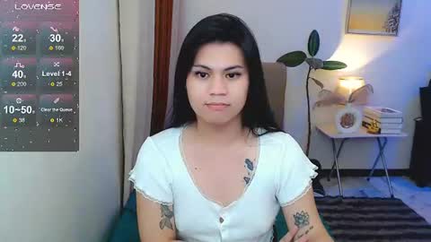 Snapshot of leighcortesi chatting on 07/17/26, 04:23 Cailey online show from 07/17/26, 04:23