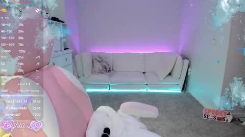 Snapshot of leighlalove chatting on 10/01/25, 06:47 Leighla online show from 10/01/25, 06:47