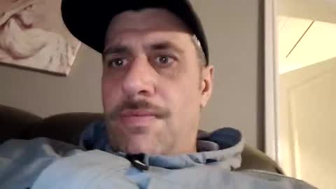 leightimmins001 online show from 12/14/25, 06:12