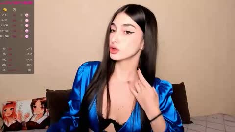 Leila online show from 11/22/25, 12:26