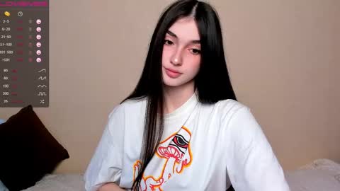 Leila online show from 03/24/26, 12:10