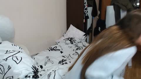 Snapshot of leila_bambi chatting on 12/25/24, 09:11 leila_bambi online show from 12/25/24, 09:11