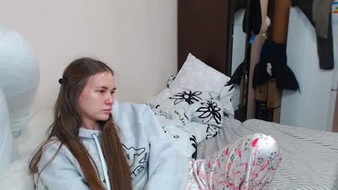 leila_bambi online show from 12/26/24, 03:16