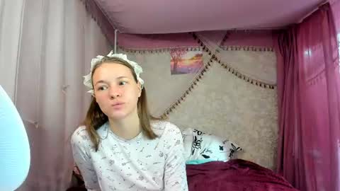 leila_bambi_ online show from 06/29/26, 05:46
