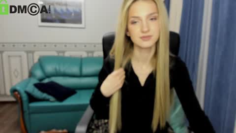 Leila Morriss online show from 12/15/24, 01:57