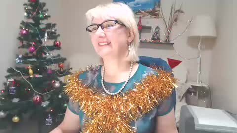 Leila Kinky online show from 12/24/24, 06:44