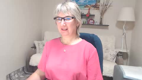 Leila Kinky online show from 10/31/25, 12:06