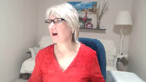 Snapshot of leilamays chatting on 02/15/26, 07:51 Leila Kinky online show from 02/15/26, 07:51