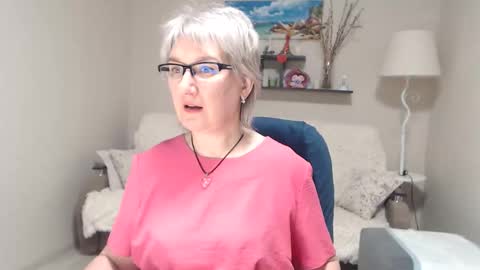 Snapshot of leilamays chatting on 02/21/26, 02:34 Leila Kinky online show from 02/21/26, 02:34