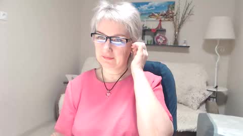 Snapshot of leilamays chatting on 02/22/26, 05:08 Leila Kinky online show from 02/22/26, 05:08