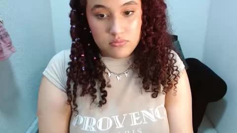 Snapshot of leilaparkersex69 chatting on 02/20/26, 06:52 leilaparkersex69 online show from 02/20/26, 06:52