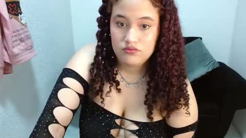 leilaprettysex online show from 02/20/26, 01:00