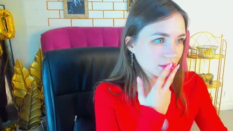 Snapshot of leilarai chatting on 02/20/25, 11:20 Leila Rai online show from 02/20/25, 11:20