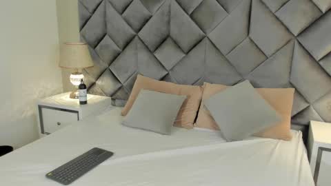 Snapshot of leizathompson chatting on 09/09/25, 07:02 Leizathompson online show from 09/09/25, 07:02