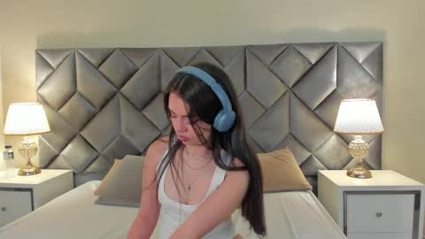 Snapshot of leizathompson chatting on 09/17/25, 07:37 Leizathompson online show from 09/17/25, 07:37