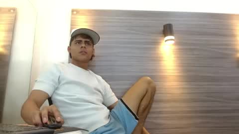 lelehott01 online show from 07/14/26, 03:22