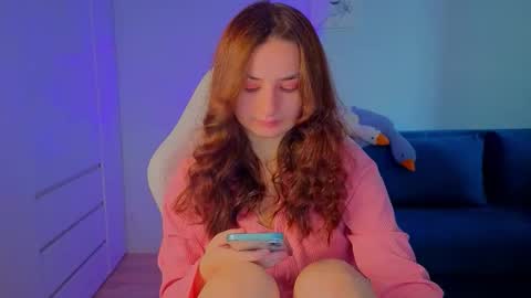 Lelia online show from 09/23/25, 12:08