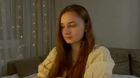 Lelia online show from 04/14/26, 07:42