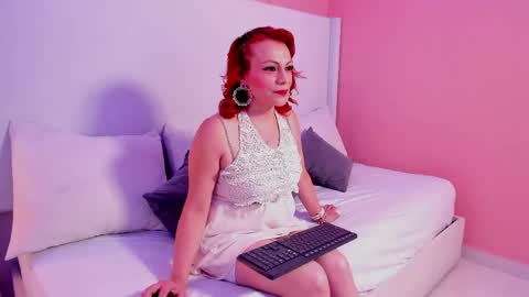 Snapshot of leloo_swift chatting on 05/17/26, 07:54 Leloo online show from 05/17/26, 07:54