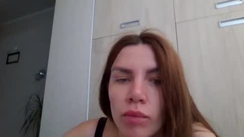 Snapshot of lena6122000 chatting on 06/14/26, 10:06 lena6122000 online show from 06/14/26, 10:06