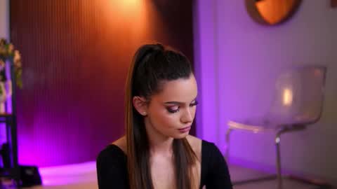 Snapshot of lena_laurent chatting on 03/16/26, 10:30 Lena Laurent online show from 03/16/26, 10:30