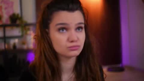 Snapshot of lena_laurent chatting on 03/22/26, 10:07 Lena Laurent online show from 03/22/26, 10:07