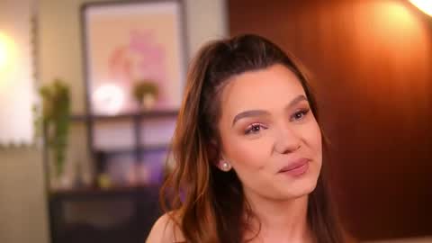 Snapshot of lena_laurent chatting on 04/03/26, 07:50 Lena Laurent online show from 04/03/26, 07:50