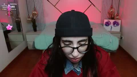 Snapshot of lena_roses chatting on 02/21/26, 10:33 Lena online show from 02/21/26, 10:33