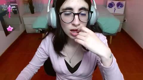 Snapshot of lena_roses chatting on 02/23/26, 09:01 Lena online show from 02/23/26, 09:01