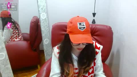 Snapshot of lena_roses chatting on 04/15/26, 09:04 Lena online show from 04/15/26, 09:04