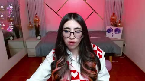 Snapshot of lena_roses chatting on 06/03/26, 08:25 Lena online show from 06/03/26, 08:25