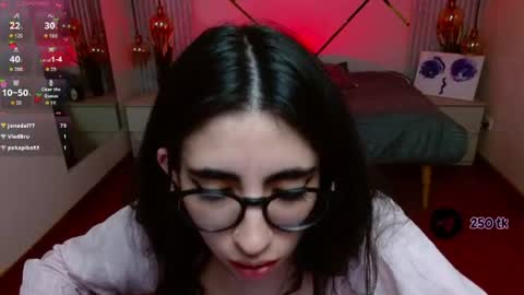 Snapshot of lena_roses chatting on 06/11/26, 12:32 Lena online show from 06/11/26, 12:32