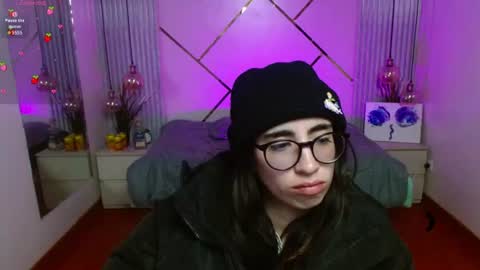 Snapshot of lena_roses chatting on 07/04/26, 07:31 Lena online show from 07/04/26, 07:31