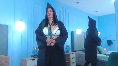 Snapshot of lenacorbet chatting on 10/31/25, 08:10 lenacorbet online show from 10/31/25, 08:10