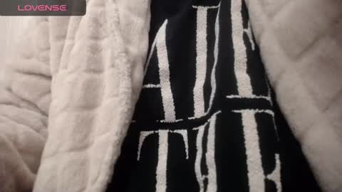 lenagolden online show from 01/03/25, 01:36